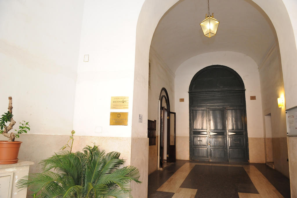 Flowers Apartments Рим Экстерьер фото